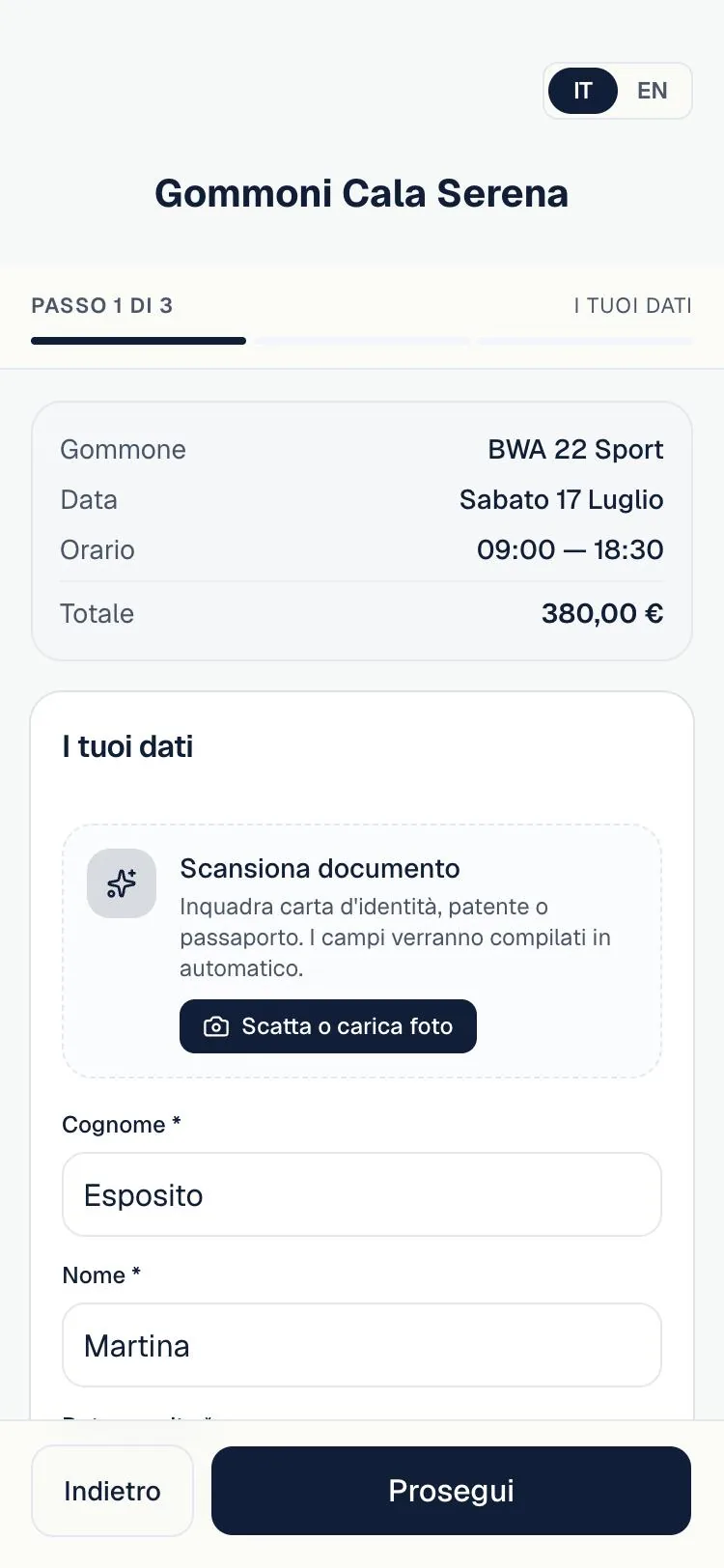 Il primo passo sul telefono del cliente: il riquadro per scansionare il documento e i campi dei suoi dati da compilare.